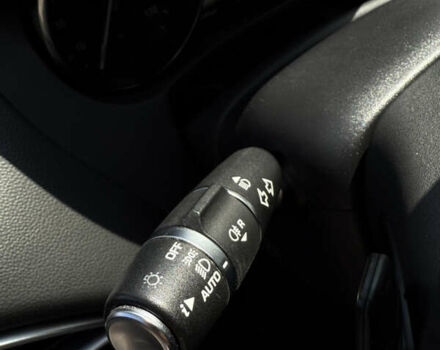 Сірий Ягуар XE, об'ємом двигуна 3 л та пробігом 82 тис. км за 20000 $, фото 63 на Automoto.ua