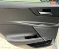 Серый Ягуар XE, объемом двигателя 2 л и пробегом 147 тыс. км за 13500 $, фото 31 на Automoto.ua