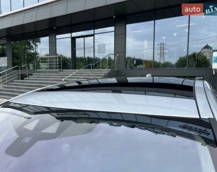 Серый Ягуар XE, объемом двигателя 2 л и пробегом 147 тыс. км за 13500 $, фото 38 на Automoto.ua