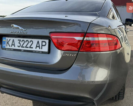 Сірий Ягуар XE, об'ємом двигуна 2 л та пробігом 121 тис. км за 15850 $, фото 35 на Automoto.ua