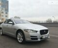 Серый Ягуар XE, объемом двигателя 2 л и пробегом 99 тыс. км за 18500 $, фото 1 на Automoto.ua