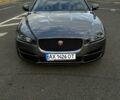 Серый Ягуар XE, объемом двигателя 2 л и пробегом 149 тыс. км за 13900 $, фото 1 на Automoto.ua