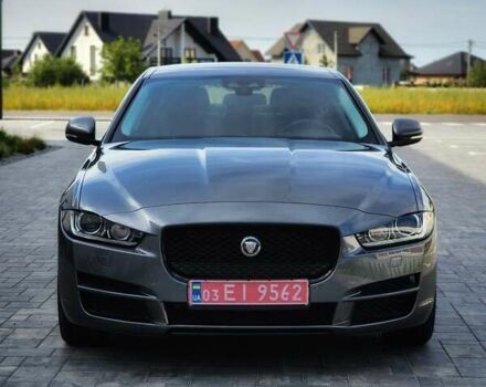 Серый Ягуар XE, объемом двигателя 2 л и пробегом 130 тыс. км за 16200 $, фото 5 на Automoto.ua