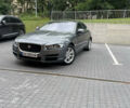 Серый Ягуар XE, объемом двигателя 2 л и пробегом 94 тыс. км за 15000 $, фото 31 на Automoto.ua
