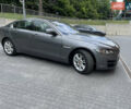 Серый Ягуар XE, объемом двигателя 2 л и пробегом 94 тыс. км за 15000 $, фото 12 на Automoto.ua