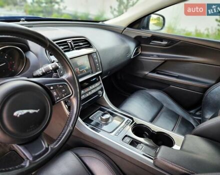 Серый Ягуар XE, объемом двигателя 2 л и пробегом 130 тыс. км за 16200 $, фото 14 на Automoto.ua