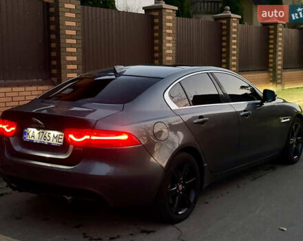 Сірий Ягуар XE, об'ємом двигуна 2 л та пробігом 125 тис. км за 18800 $, фото 17 на Automoto.ua