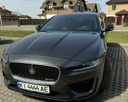 Сірий Ягуар XE, об'ємом двигуна 2 л та пробігом 33 тис. км за 35000 $, фото 1 на Automoto.ua