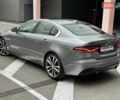 Серый Ягуар XE, объемом двигателя 2 л и пробегом 95 тыс. км за 21500 $, фото 1 на Automoto.ua