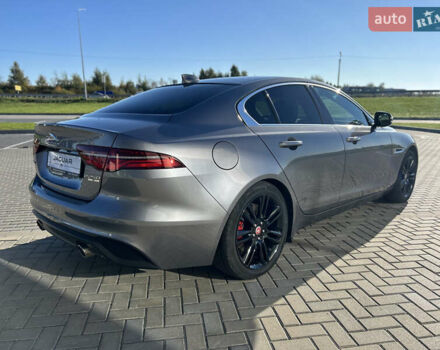 Серый Ягуар XE, объемом двигателя 2 л и пробегом 23 тыс. км за 28700 $, фото 7 на Automoto.ua