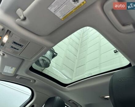 Серый Ягуар XE, объемом двигателя 2 л и пробегом 95 тыс. км за 21500 $, фото 35 на Automoto.ua