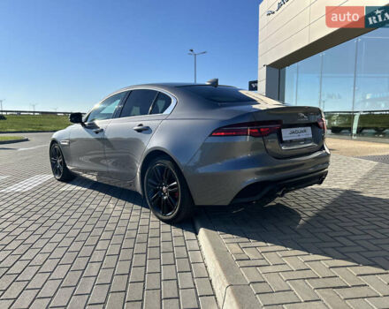 Серый Ягуар XE, объемом двигателя 2 л и пробегом 23 тыс. км за 28700 $, фото 6 на Automoto.ua