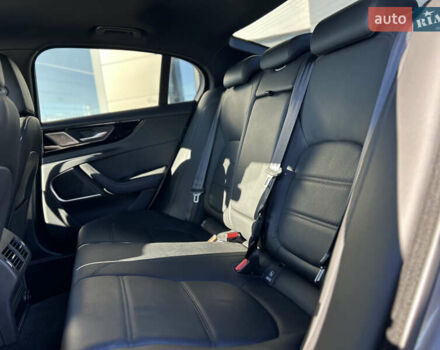 Серый Ягуар XE, объемом двигателя 2 л и пробегом 23 тыс. км за 28700 $, фото 16 на Automoto.ua