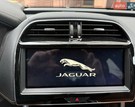 Сірий Ягуар XE, об'ємом двигуна 2 л та пробігом 42 тис. км за 29999 $, фото 20 на Automoto.ua