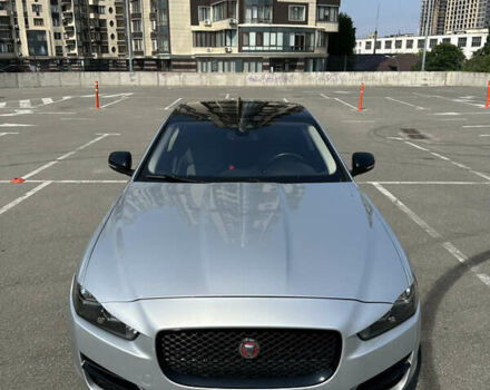 Сірий Ягуар XE, об'ємом двигуна 2 л та пробігом 84 тис. км за 15900 $, фото 1 на Automoto.ua