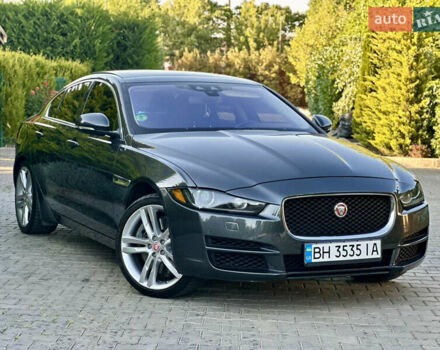 Серый Ягуар XE, объемом двигателя 3 л и пробегом 110 тыс. км за 15500 $, фото 1 на Automoto.ua