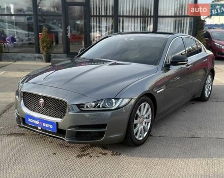 Серый Ягуар XE, объемом двигателя 2 л и пробегом 121 тыс. км за 16300 $, фото 1 на Automoto.ua