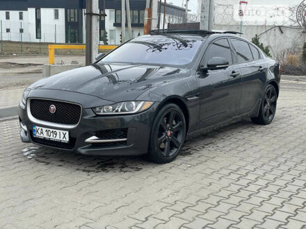 Сірий Ягуар XE, об'ємом двигуна 0 л та пробігом 98 тис. км за 11900 $, фото 1 на Automoto.ua