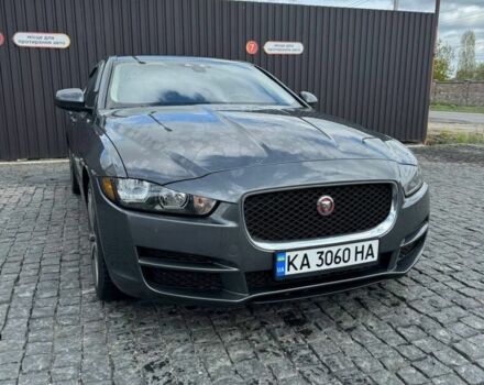 Сірий Ягуар XE, об'ємом двигуна 2 л та пробігом 65 тис. км за 13700 $, фото 1 на Automoto.ua