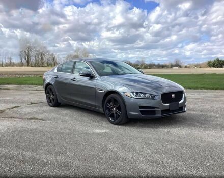 Серый Ягуар XE, объемом двигателя 2 л и пробегом 33 тыс. км за 9000 $, фото 1 на Automoto.ua