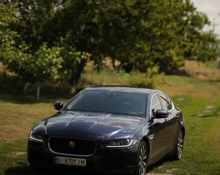 Синий Ягуар XE, объемом двигателя 2 л и пробегом 158 тыс. км за 17000 $, фото 5 на Automoto.ua