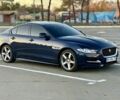 Синий Ягуар XE, объемом двигателя 2 л и пробегом 100 тыс. км за 14490 $, фото 1 на Automoto.ua
