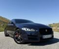Синій Ягуар XE, об'ємом двигуна 2 л та пробігом 60 тис. км за 14494 $, фото 1 на Automoto.ua