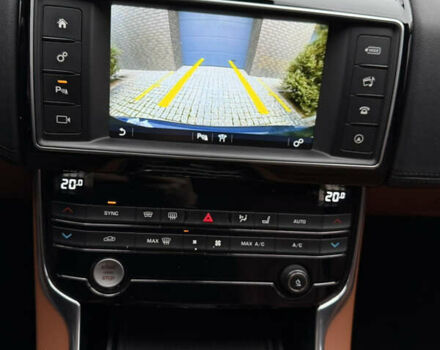 Синий Ягуар XE, объемом двигателя 2 л и пробегом 71 тыс. км за 18300 $, фото 15 на Automoto.ua