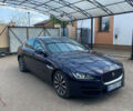 Синий Ягуар XE, объемом двигателя 2 л и пробегом 158 тыс. км за 17000 $, фото 1 на Automoto.ua