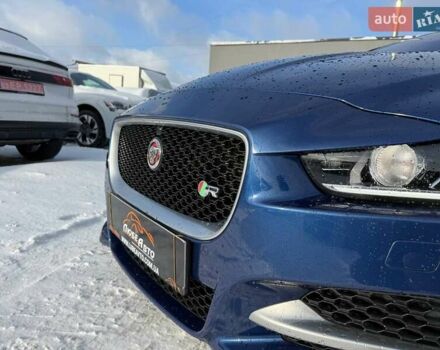 Синий Ягуар XE, объемом двигателя 2 л и пробегом 101 тыс. км за 15900 $, фото 18 на Automoto.ua