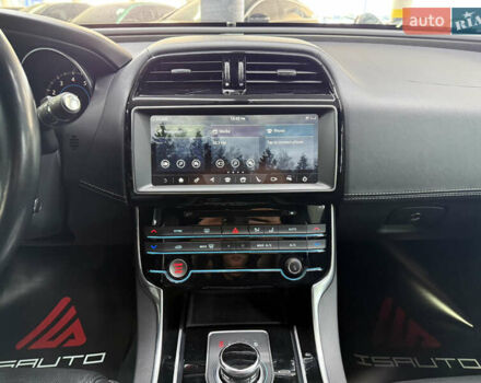 Синій Ягуар XE, об'ємом двигуна 3 л та пробігом 118 тис. км за 24900 $, фото 26 на Automoto.ua