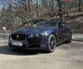 Синий Ягуар XE, объемом двигателя 2 л и пробегом 106 тыс. км за 13000 $, фото 1 на Automoto.ua