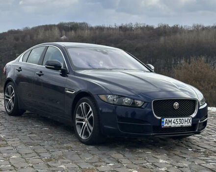 Синий Ягуар XE, объемом двигателя 2 л и пробегом 92 тыс. км за 13500 $, фото 3 на Automoto.ua