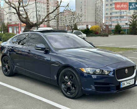 Синий Ягуар XE, объемом двигателя 2 л и пробегом 108 тыс. км за 13999 $, фото 9 на Automoto.ua