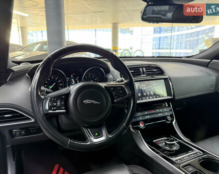 Синій Ягуар XE, об'ємом двигуна 3 л та пробігом 118 тис. км за 24900 $, фото 24 на Automoto.ua