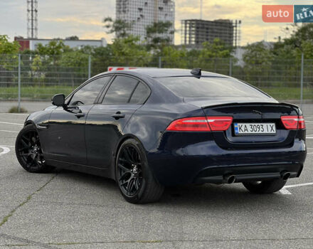 Синий Ягуар XE, объемом двигателя 3 л и пробегом 119 тыс. км за 15900 $, фото 3 на Automoto.ua