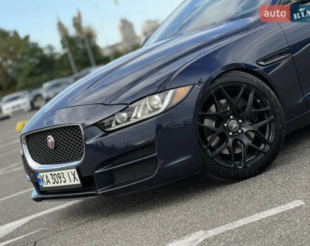 Синий Ягуар XE, объемом двигателя 3 л и пробегом 121 тыс. км за 14000 $, фото 3 на Automoto.ua