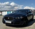 Синій Ягуар XE, об'ємом двигуна 2 л та пробігом 134 тис. км за 13999 $, фото 1 на Automoto.ua