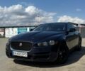 Синий Ягуар XE, объемом двигателя 2 л и пробегом 134 тыс. км за 13999 $, фото 1 на Automoto.ua