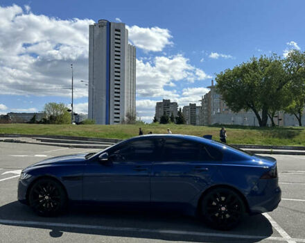 Синий Ягуар XE, объемом двигателя 3 л и пробегом 152 тыс. км за 14000 $, фото 9 на Automoto.ua