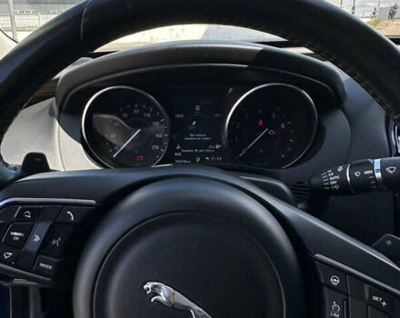 Синий Ягуар XE, объемом двигателя 3 л и пробегом 152 тыс. км за 14000 $, фото 16 на Automoto.ua