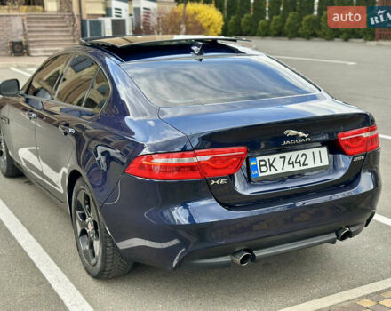Синий Ягуар XE, объемом двигателя 2 л и пробегом 108 тыс. км за 13999 $, фото 20 на Automoto.ua