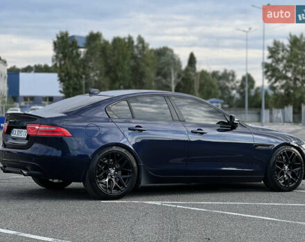 Синий Ягуар XE, объемом двигателя 3 л и пробегом 121 тыс. км за 14000 $, фото 1 на Automoto.ua