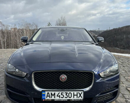 Синий Ягуар XE, объемом двигателя 2 л и пробегом 92 тыс. км за 13500 $, фото 2 на Automoto.ua