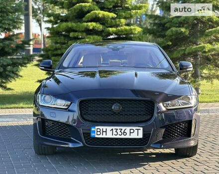 Синій Ягуар XE, об'ємом двигуна 3 л та пробігом 51 тис. км за 21500 $, фото 4 на Automoto.ua