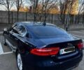 Синий Ягуар XE, объемом двигателя 2 л и пробегом 95 тыс. км за 20499 $, фото 2 на Automoto.ua