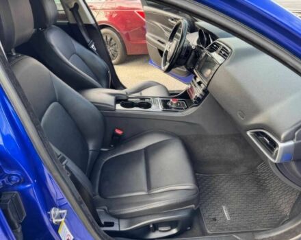 Ягуар XE 2017 в Львове на Automoto.ua Синий Ягуар XE, объемом двигателя 3 л и пробегом 60 тыс. км за 4400 $, фото 8 на Automoto.ua