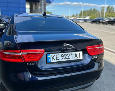 Синий Ягуар XE, объемом двигателя 2 л и пробегом 74 тыс. км за 15900 $, фото 10 на Automoto.ua