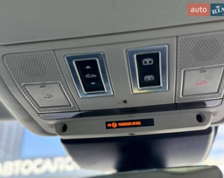 Синий Ягуар XE, объемом двигателя 2 л и пробегом 137 тыс. км за 14900 $, фото 24 на Automoto.ua