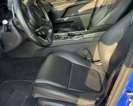 Синий Ягуар XE, объемом двигателя 2 л и пробегом 137 тыс. км за 15999 $, фото 15 на Automoto.ua